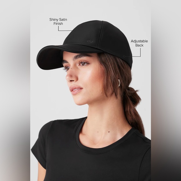 ALO YOGA | ✨NEW✨ Satin Off-Duty Cap in Black